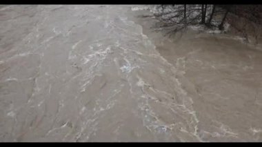 Olot kasabasında sel, La Garrotxa, Girona, İspanya. Ocak 2020