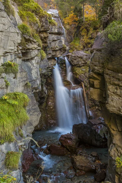 Herbstszene Ordesa Und Nationalpark Monte Perdido Spanien — Stockfoto