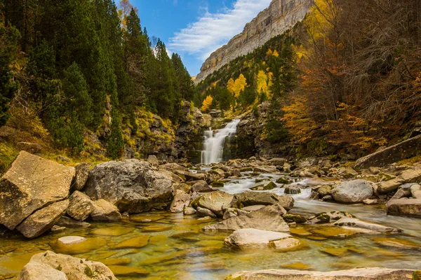 Φθινοπωρινή Σκηνή Στο Εθνικό Πάρκο Ordesa Και Monte Perdido Ισπανία — Φωτογραφία Αρχείου