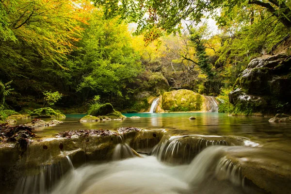 Scène Automne Dans Rivière Nacedero Urederra Navarre Nord Espagne — Photo