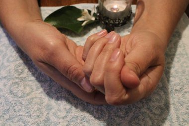 Şekerli ve ballı spa el tedavisi