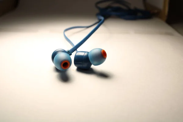 Blue Earphones White Background — Stock Photo, Image