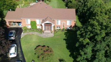 Arial güneşli bir alt bölümü