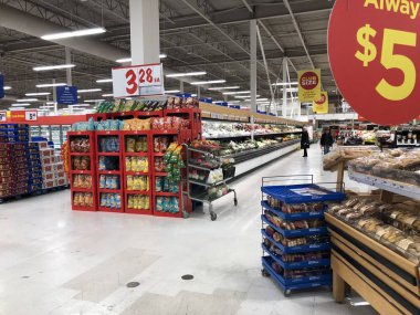 Bir bakkal Satılık çeşitli gıda ürünleri