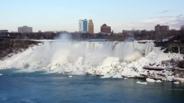 Niagara Falls kış zamanında
