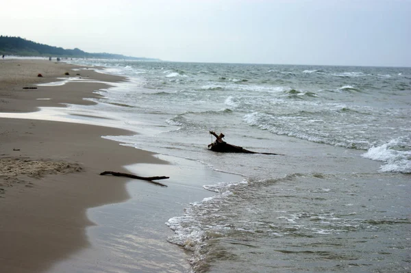 Польське Балтійське Море Прекрасні Блакитні Морські Хвилі Горизонт Пісок Пляж — стокове фото