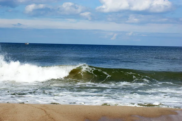 Lengyel Balti Tenger Gyönyörű Kék Tenger Hullámok Óceán Horizont Homok — Stock Fotó