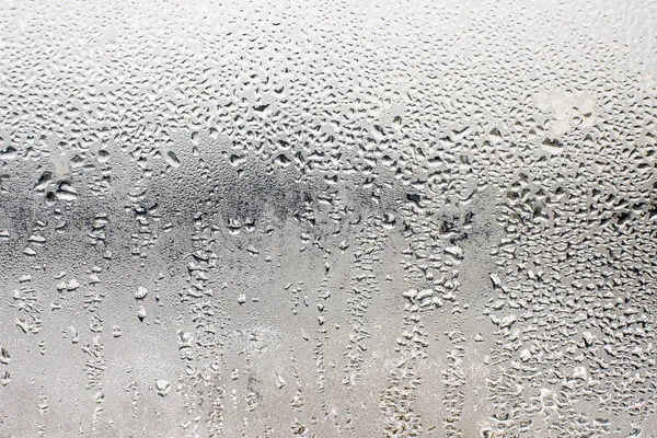 buz penceresinde bir damla