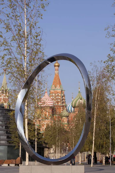 Moskou September 2018 Uitzicht Basil Kathedraal Van Zaryadye Park — Stockfoto