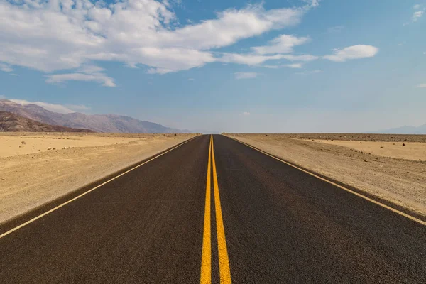 Ölüm Vadisi, Kaliforniya 'da yeni ortaya çıkan bir yol