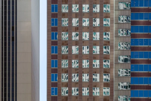 Abstracte Stadsarchitectuur Met Reflecties Ramen — Stockfoto