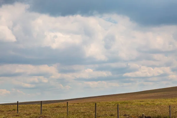 Wolken Een Afgelegen Derbyshire Landschap — Stockfoto