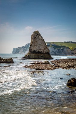 Wight Adası 'ndaki Freshwater Körfezi' ndeki Kaya oluşumları.
