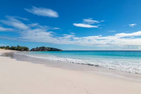 Hermosa Playa Horseshoe Bay Isla Bermudas Con Cielo Azul Sobre — Foto de Stock