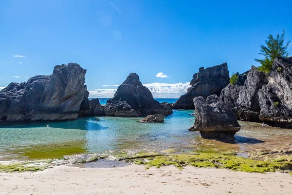 Formaciones Rocosas Una Bonita Cala Isla Las Bermudas — Foto de Stock