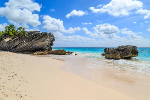Rocas Una Playa Bermudas — Foto de Stock
