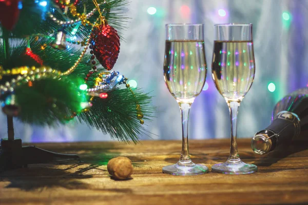 Masa Crăciun Închide Două Pahare Șampanie Mandarină — Fotografie, imagine de stoc