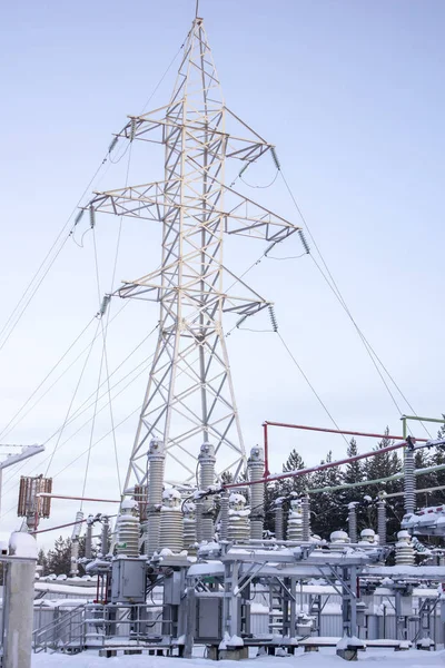 Hochspannungsunterstützung Allgemeine Ansicht Mit Umspannwerk — Stockfoto