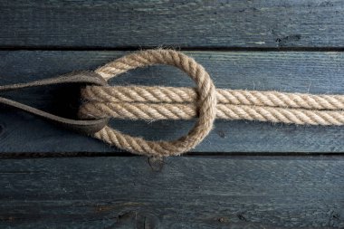 Lark's Head Knot. Rope node.