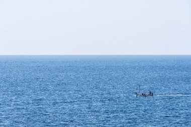 Costa Brava Akdeniz'de tekne yelken, Girona, Katalonya, İspanya