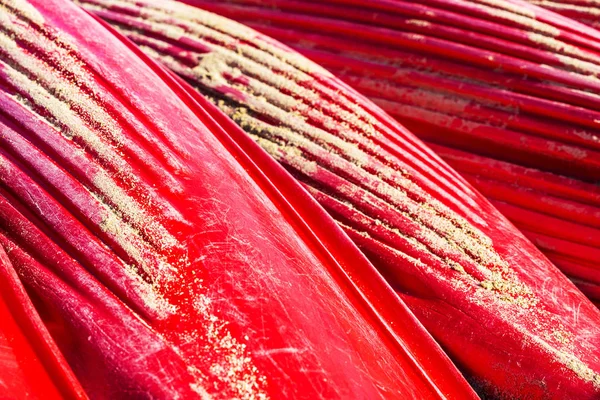 Haldy Červené Kajaky Nebo Lodí Plastu Jako Abstraktní Pozadí — Stock fotografie