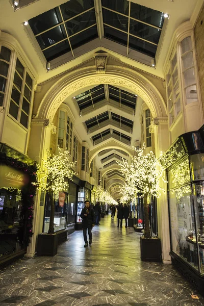 ロンドン イギリス 2018 ピカデリー アーケード ショッピング センター店 クリスマスの装飾 ロンドン イングランド — ストック写真
