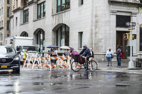 Ciudad Nueva York Estados Unidos Julio 2018 Hombre Bicicleta Día — Foto de Stock