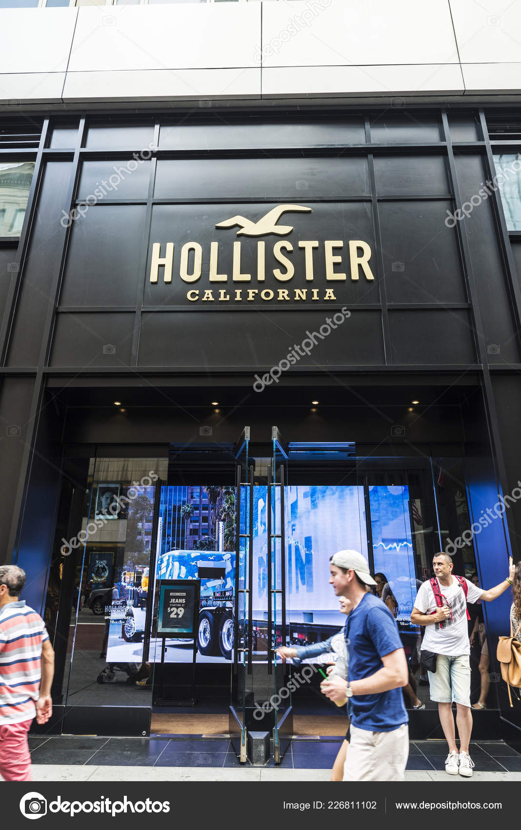 hollister usa clothing