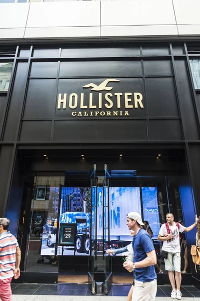 Нью Йорк Сша Липня 2018 Hollister Каліфорнії Магазин Одягу Розкіш — стокове фото