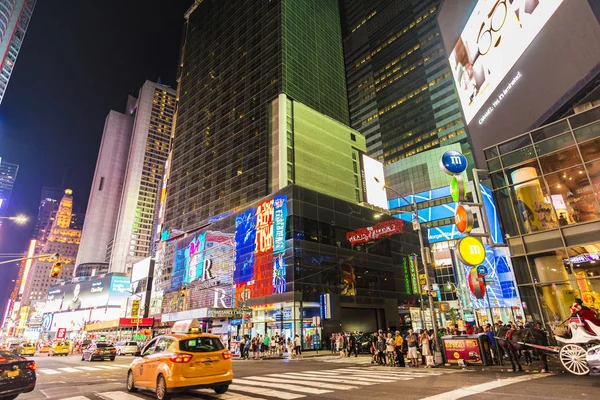 New York City Verenigde Staten Juli 2018 Taxi Winkels Nachts — Stockfoto