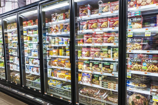 New York City, Amerika Birleşik Devletleri - 25 Temmuz 2018: dondurulmuş gıda Manhattan New York City, Amerika Birleşik Devletleri ' Harlem'de bir süpermarkette