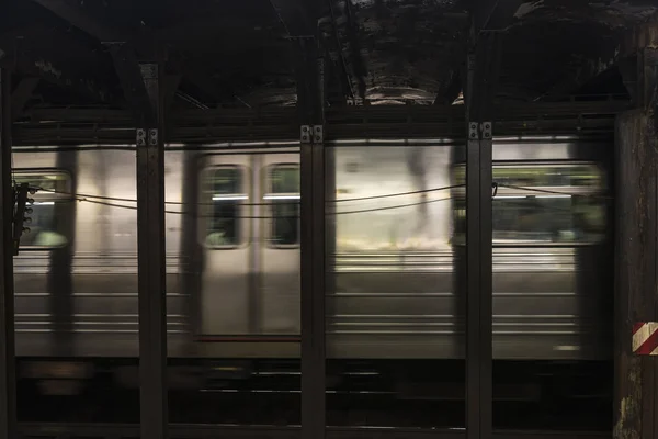 Železniční Vůz Pohybu Stanici Metra New York City Usa — Stock fotografie