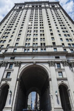 Manhattan New York City, Amerika Birleşik Devletleri içinde Manhattan belediye binasının cephe simetrik bakış açısı