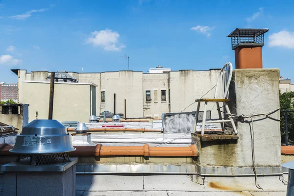 Dach von Häusern in Harlem, in New York City, USA — Stockfoto