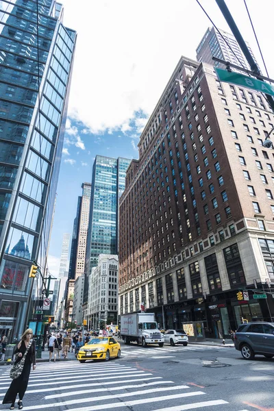 8. Avenue in manhattan, new york city, USA — Stockfoto
