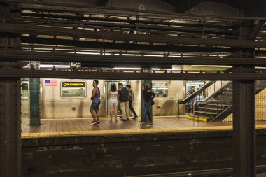 Metro İstasyonu-New York City, USA