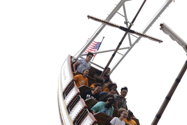 Parque de diversões Luna Park em Coney Island Beach, Nova Iorque, U — Fotografia de Stock