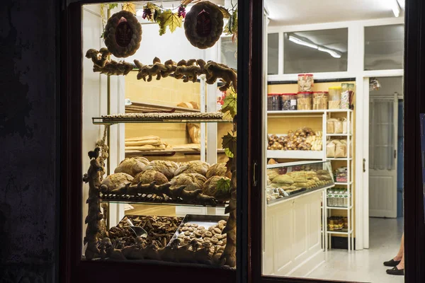 Panadería en el casco antiguo de Cardona, Cataluña, España — Foto de Stock