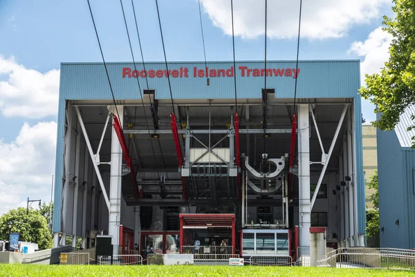 Roosevelt Island Tramway in New York City, Usa — Stockfoto