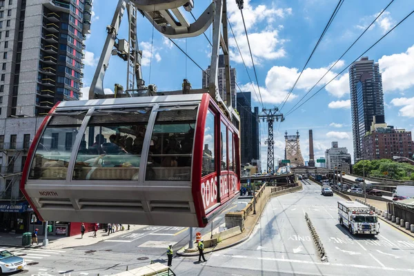 Roosevelt Island Tramway en Nueva York, Estados Unidos — Foto de Stock