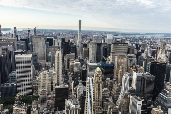 Manhattan 'da gökdelenler silueti, New York, ABD