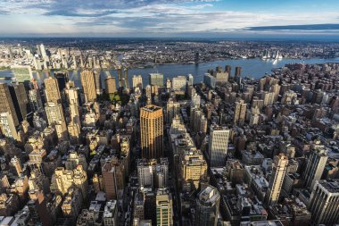 Manhattan 'da gökdelenler silueti, New York, ABD