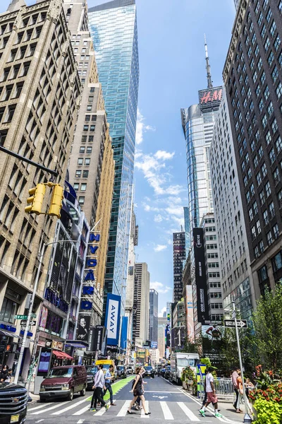 Jonction Broadway avec la rue W 40 à Manhattan, New York , — Photo