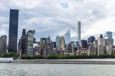 Manhattan 'da gökdelenler silueti, New York, ABD