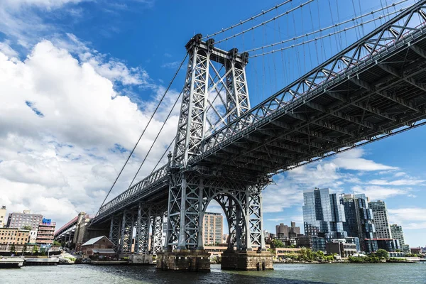 Williamsburg bridge in new york city, Verenigde Staten — Stockfoto