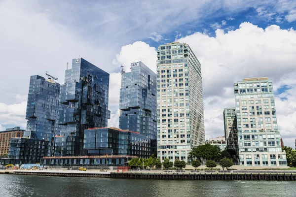 Williamsburg Waterfront Apartments en Nueva York, Estados Unidos — Foto de Stock