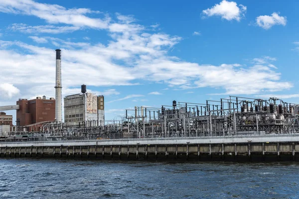 Planta de generación de electricidad en Nueva York, EE.UU. — Foto de Stock