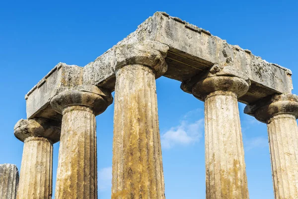 Templo de Apolo en Corinto Antiguo, Grecia — Foto de Stock