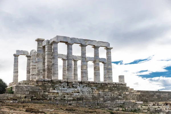 Oude Griekse tempel van Poseidon in Kaap Sounion in Griekenland — Stockfoto