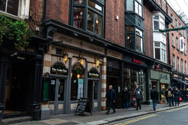 Dublin Ireland December 2019 Shopping Street Restaurants Shops People Center — Stock Photo, Image